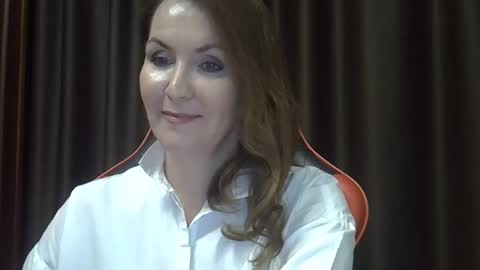 taisialucky77 online show from December 15, 6:13 pm