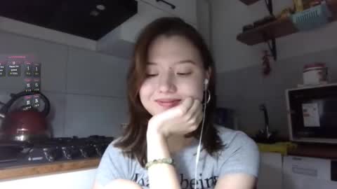 Lily online show from November 22, 3:26 pm