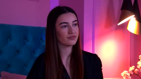 taliamorenne online show from November 8, 4:23 pm