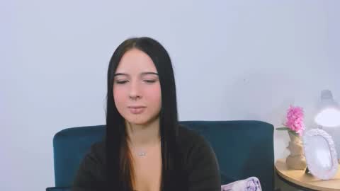 taliasensitive online show from December 1, 4:31 pm