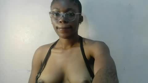 tallnsexydee online show from July 16, 10:53 am