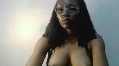 tallnsexydee online show from June 27, 11:33 am