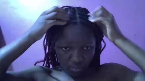 shanny online show from November 25, 8:38 am