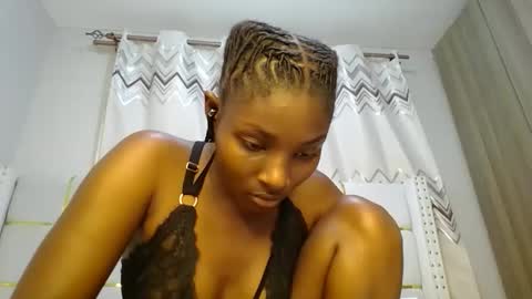 tamia online show from February 12, 6:40 pm