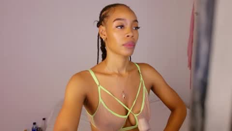 tamylynn online show from June 25, 11:39 pm