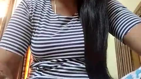 taniya_roy4628 online show from March 31, 2:22 am