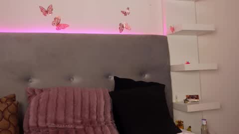 Tania online show from February 5, 6:49 am