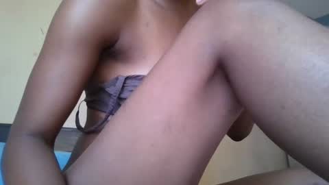 tastey_babe online show from March 11, 9:57 am