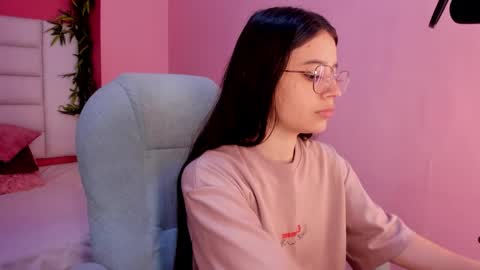 tatiana_arboleda online show from March 23, 2:07 am