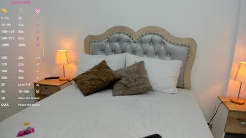 Tatiana Ayala online show from November 23, 7:37 pm