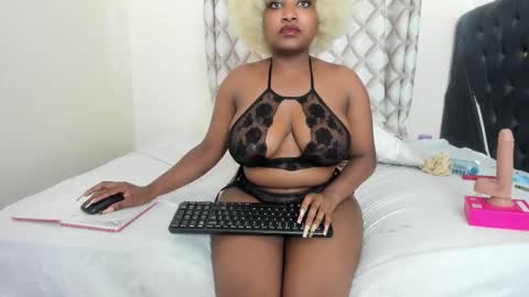 tatiana_storm online show from February 14, 10:39 am