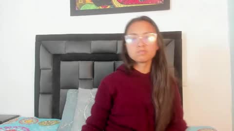 Tati online show from December 12, 11:40 am