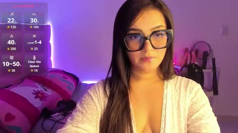 Tatiss online show from November 14, 3:50 am