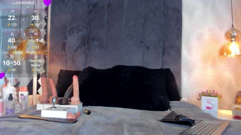 Tatto Fox online show from October 31, 1:59 pm