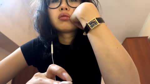 Jenny  online show from December 2, 6:37 am