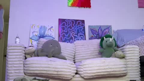 tavimew online show from July 3, 9:43 pm