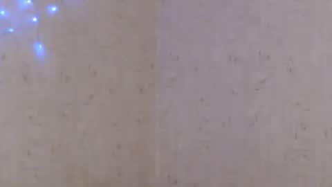 Taya online show from April 11, 6:55 pm