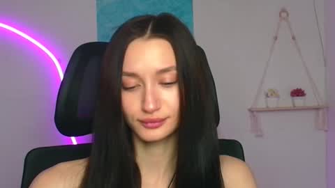 Taya online show from April 20, 5:43 am