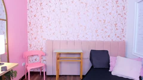 Taylor Bennet online show from April 3, 11:52 am