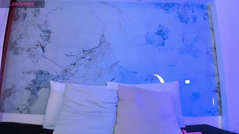 Taylor online show from September 24, 2:49 pm