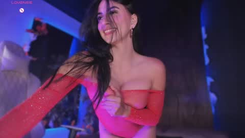 Taylor  Help me to get 100 thumbs up online show from October 17, 11:52 pm