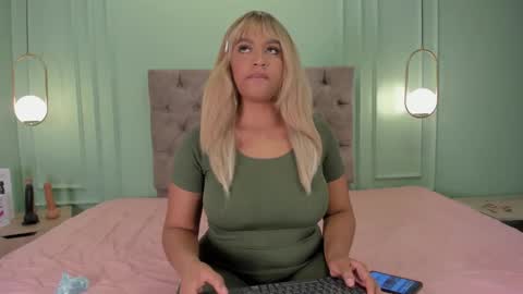 Taylor  online show from January 31, 4:25 am