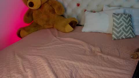 Taylor  online show from March 11, 5:22 am