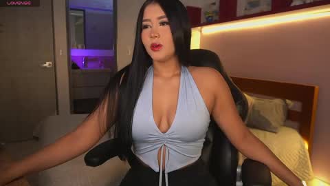 Loren Soler    Sophie Soler 19 years online show from April 14, 3:45 pm