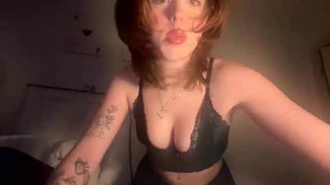 teasemedoll online show from January 18, 8:32 am