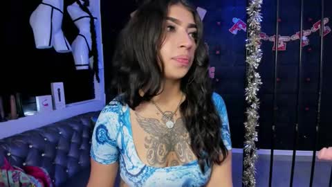 Tayloor online show from December 17, 3:33 am