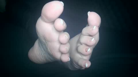 Viv West online show from October 22, 3:44 am