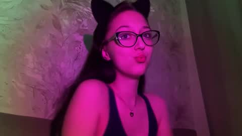 temptingvision online show from December 2, 5:15 pm