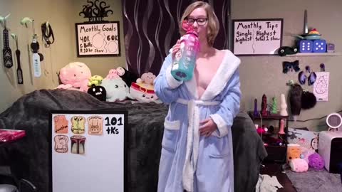 Pixie Pix or Pickle online show from January 1, 9:41 pm