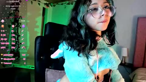 terumikitty online show from December 14, 8:47 pm