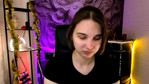 Tessa online show from December 3, 9:33 am