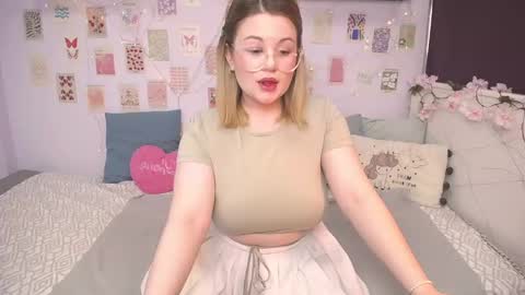 TESSA online show from January 27, 9:55 am