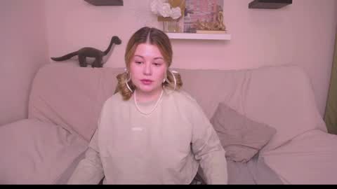 TESSA online show from December 30, 3:25 am