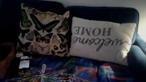 tetherbelle online show from April 8, 7:32 am