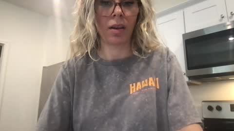 Daphne Summers online show from October 28, 4:35 pm