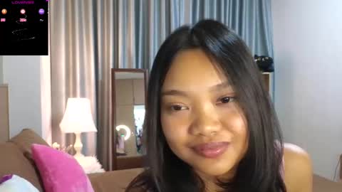 AbbieThai  online show from December 3, 3:25 pm