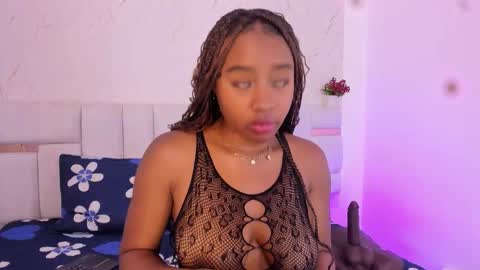 thaliaocean online show from December 1, 8:11 pm