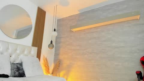 Thara Rouse online show from January 25, 12:19 pm