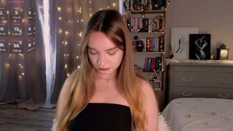 Alice online show from April 9, 12:32 pm