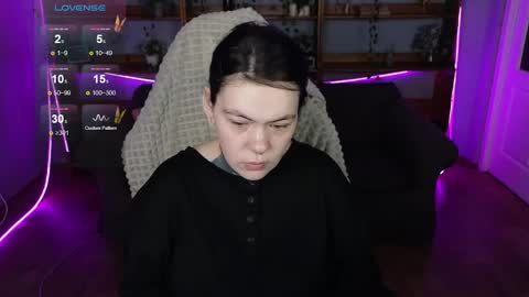 the_ice_owl online show from April 15, 3:07 am