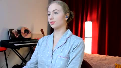 Ally    STREAMING ON TWITCH NOW Check my Twitter for updates online show from March 11, 5:35 pm