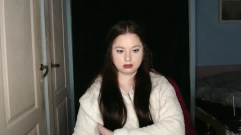 raissa online show from April 14, 6:30 pm