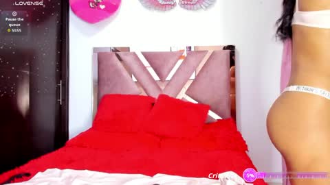 TheChicaNextDoor  online show from April 11, 11:08 pm