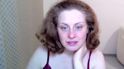 Ella online show from March 23, 6:47 pm