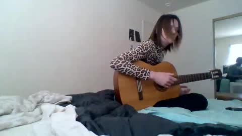 lovecreep online show from February 10, 6:35 pm