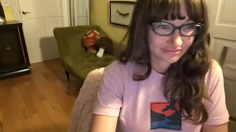 Cach Nelson online show from December 3, 9:44 am